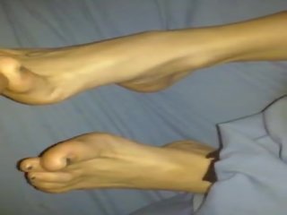 Sensual sleepy pés